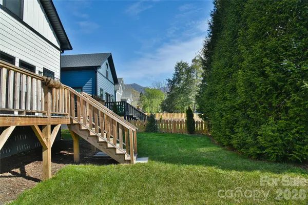 $659,000 | 310 Portmanvilla Road, Black Mountain, NC 28711