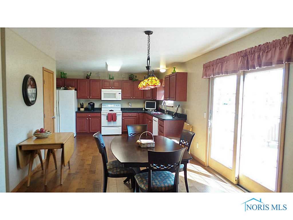 11041 Chapelstone Road Whitehouse, OH 43571 - Photo 3 of 17 Gallery Image 3