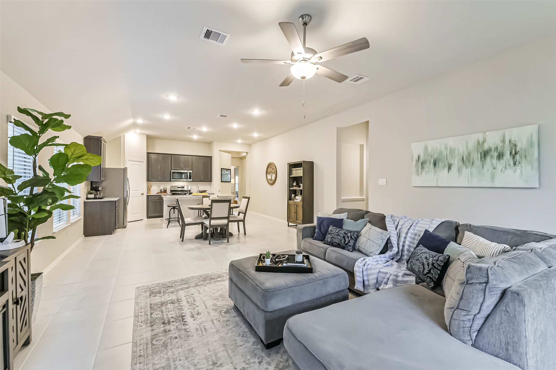 1337 Lakeside Crk Road Magnolia, TX 77354 - Photo 13 of 34 a living room with furniture and kitchen view