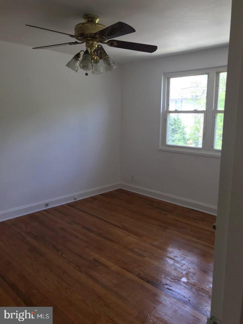 428 South Chapel Gate Lane Baltimore, MD 21229 - Photo 6 of 11 Bedroom