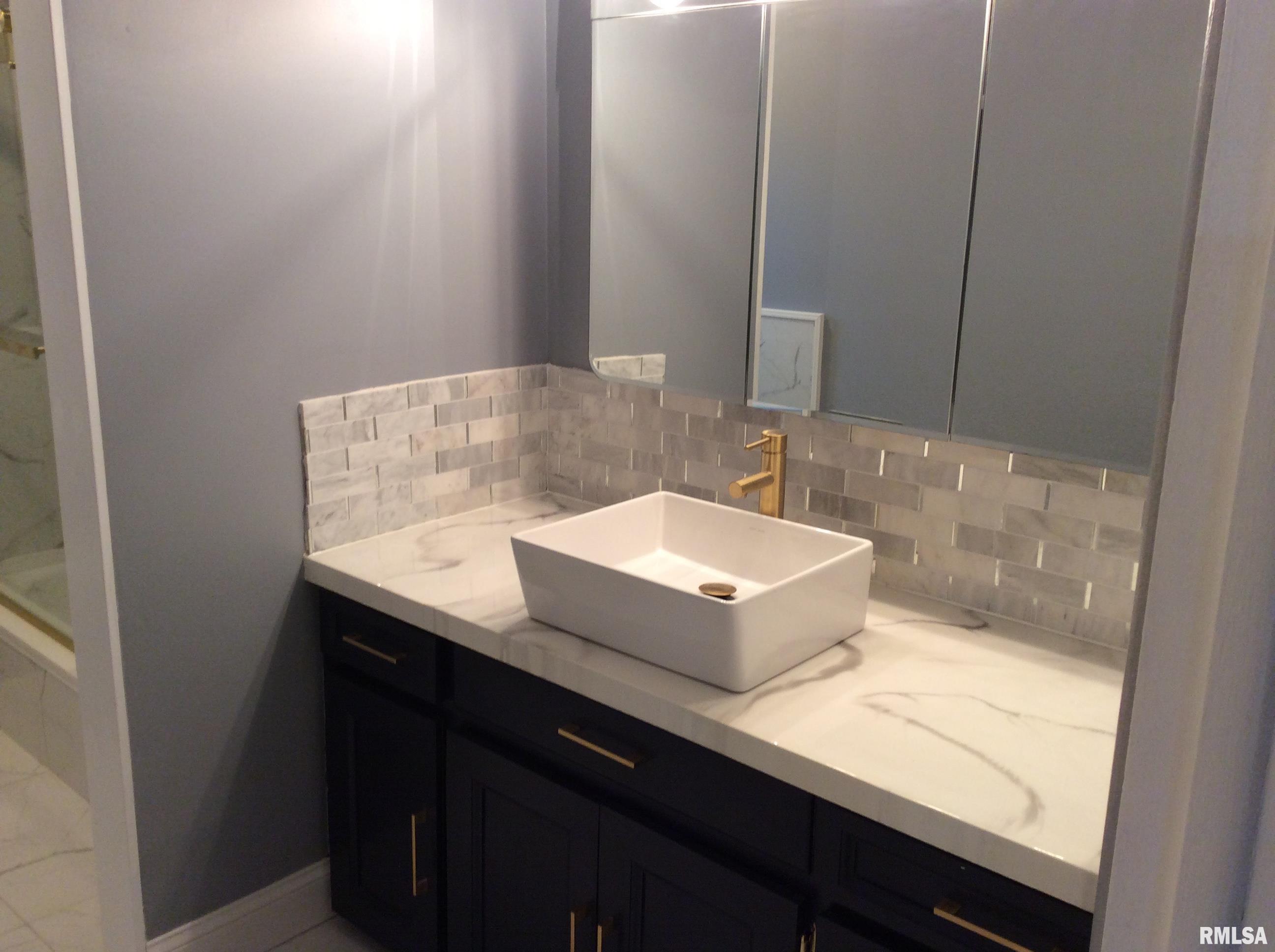 1 Hillcrest Drive Mount Vernon, IL 62864 - Photo 24 of 43
