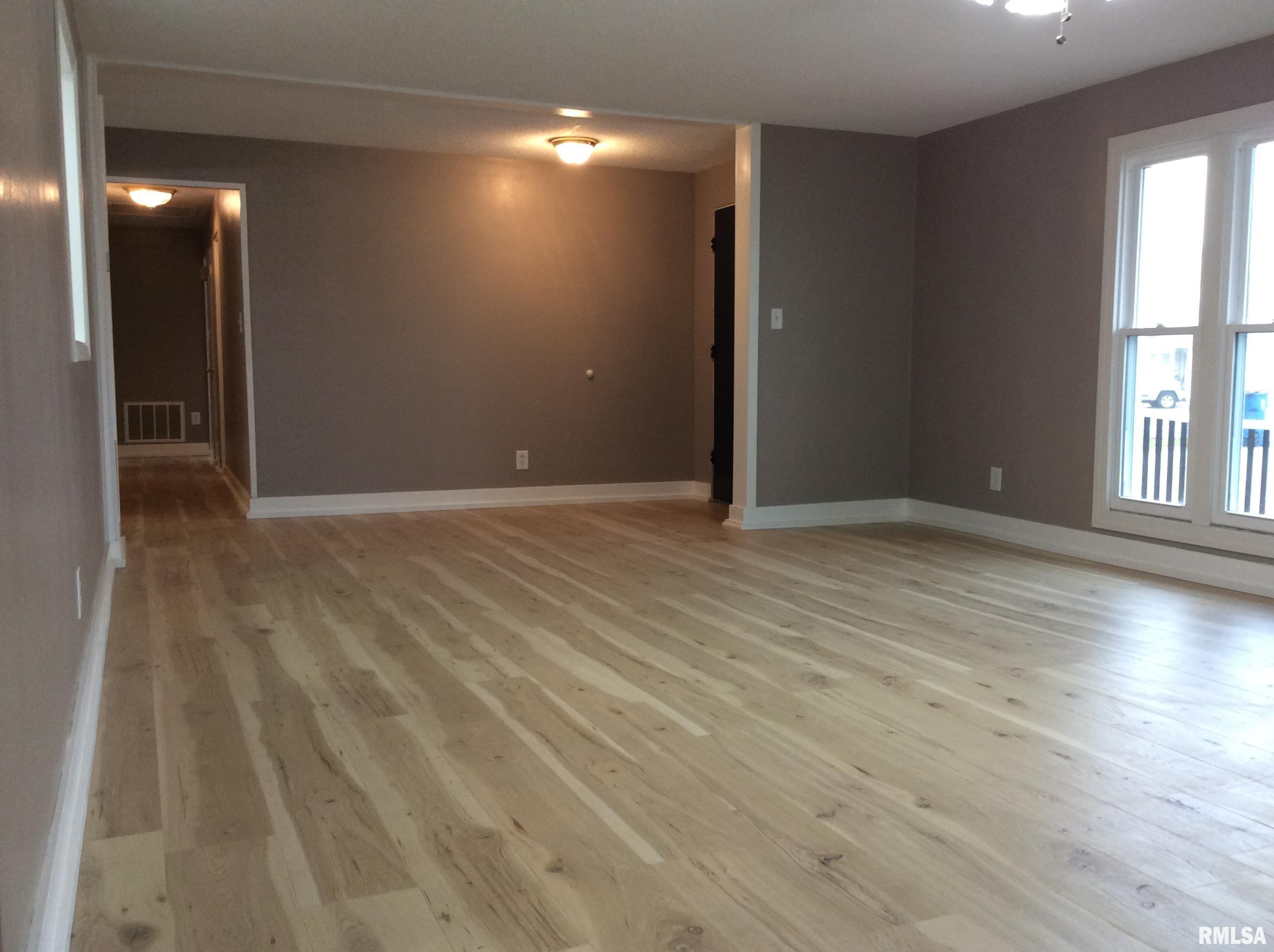 1 Hillcrest Drive Mount Vernon, IL 62864 - Photo 5 of 43