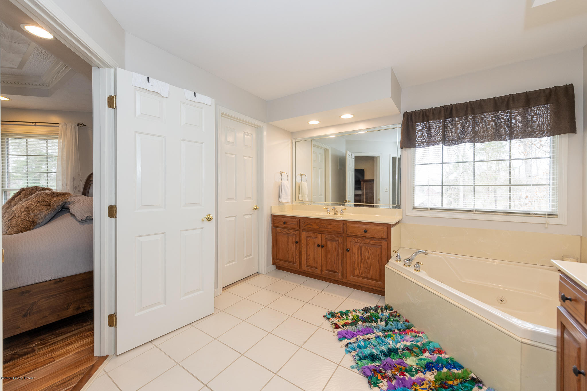 331 Rolling Fork Road Shepherdsville, KY 40165 - Photo 19 of 93 Master Bath
