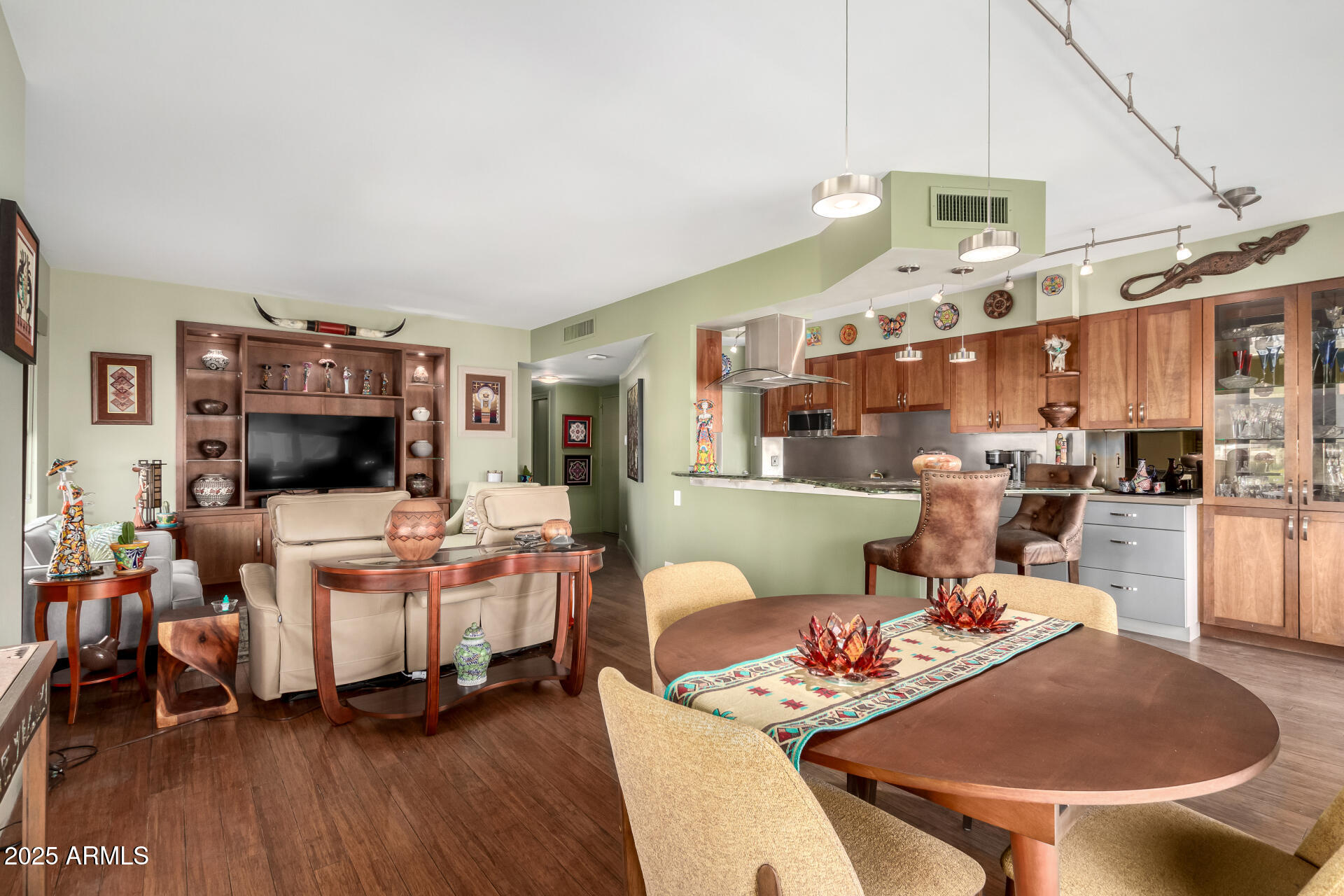 2201 North Central Avenue, Unit 5B Phoenix, AZ 85004 - Photo 9 of 35 a living room with furniture and a fireplace