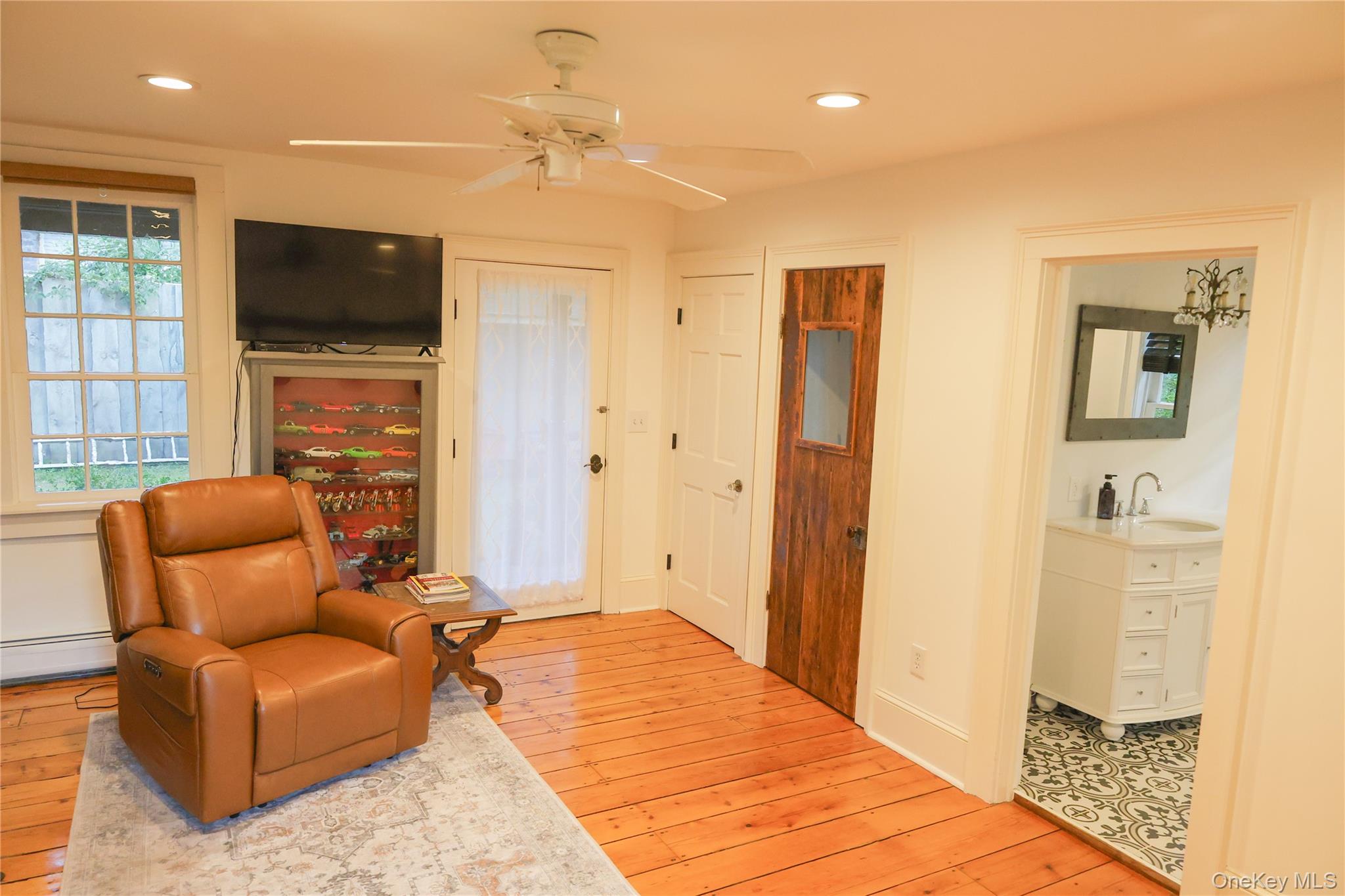 5012 Albany Post Road Staatsburg, NY 12580 - Photo 15 of 42