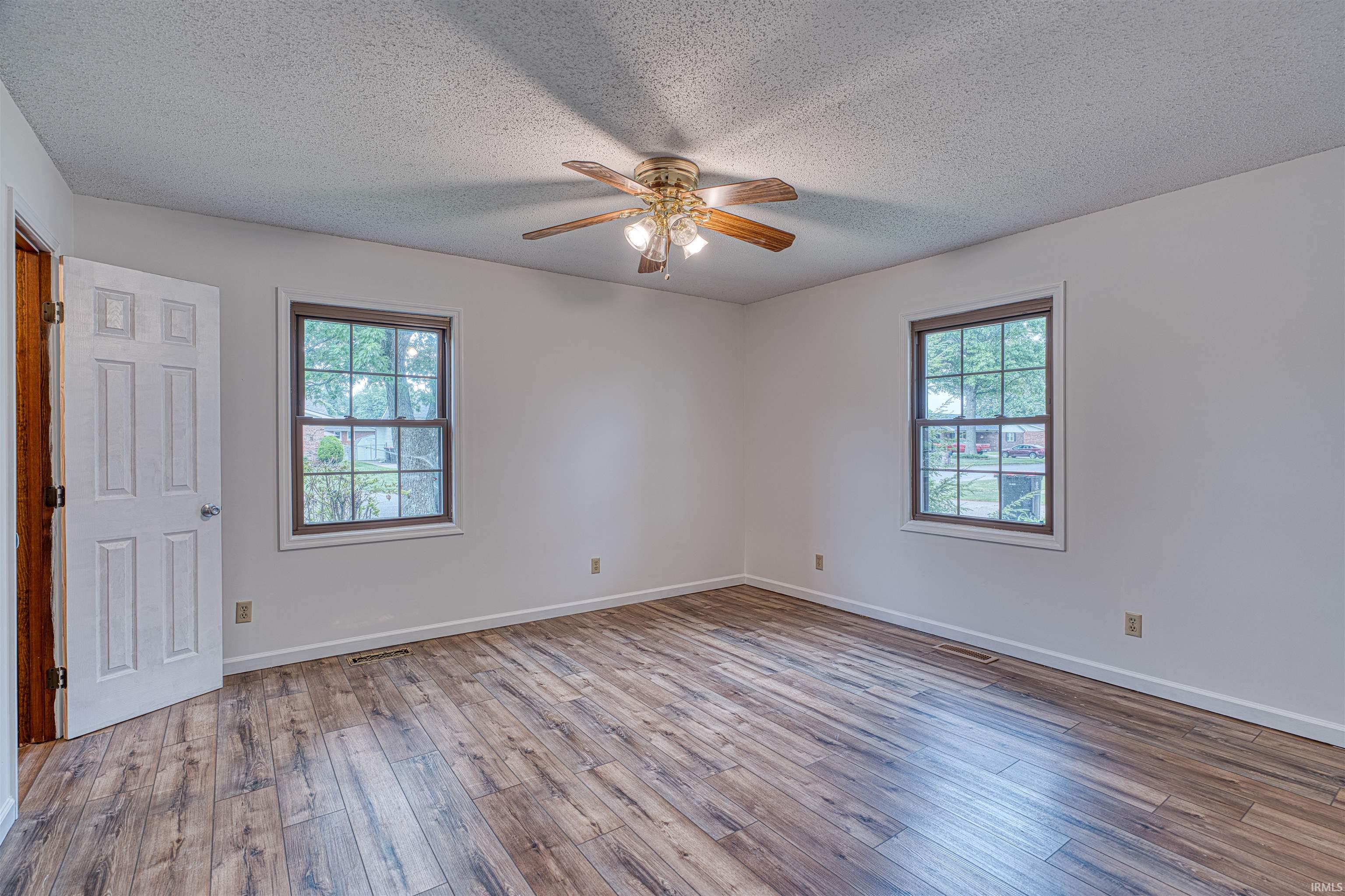 1229 Mockingbird Lane Mount Vernon, IN 47620 - Photo 25 of 36