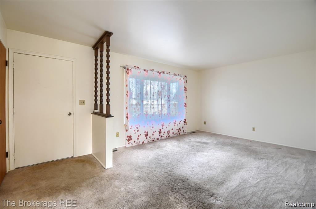 5427 West Lake Road Clio, MI 48420 - Photo 8 of 36 DSC_2052-HDR(5).jpg