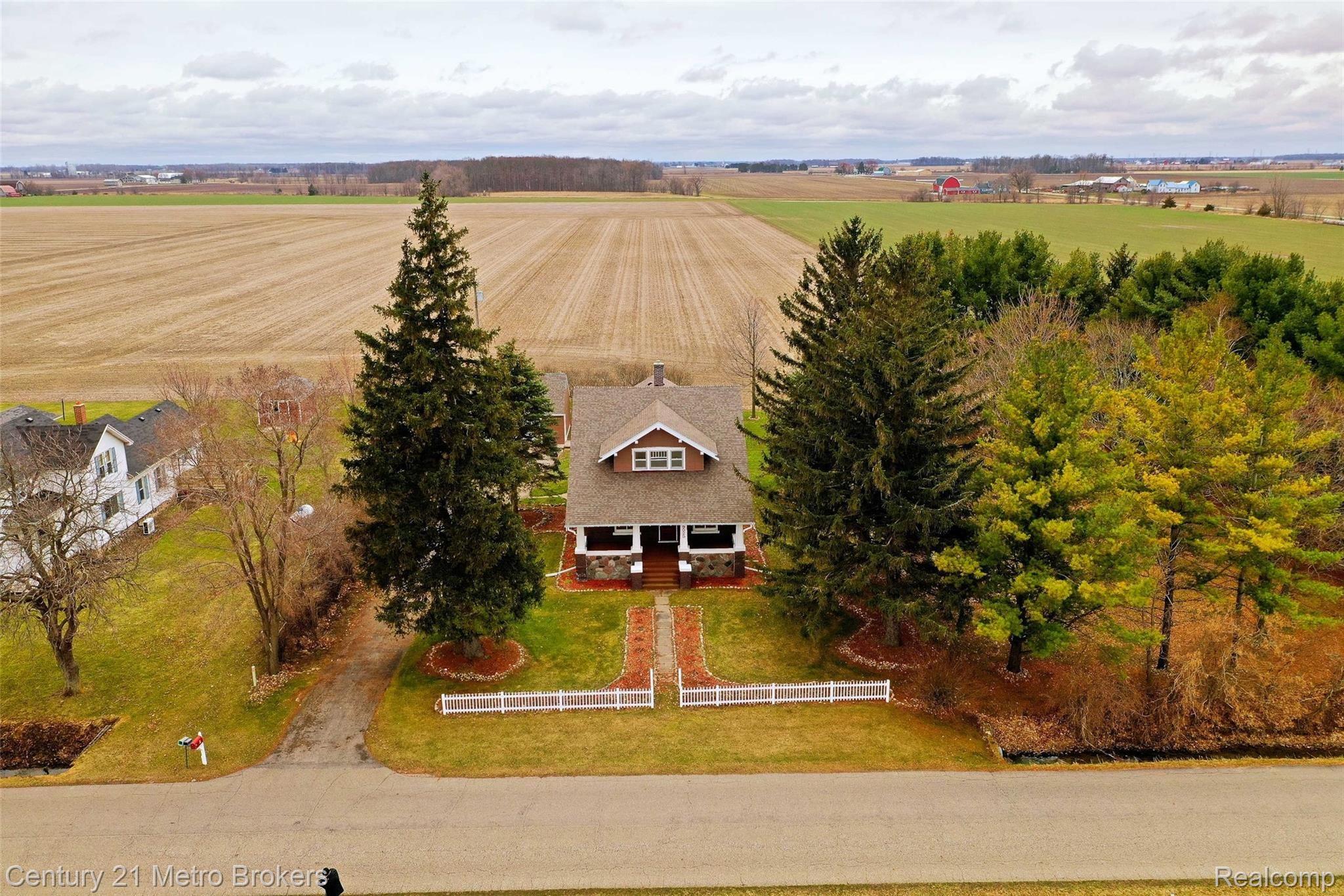 9025 Waterman Road Vassar, MI 48768 - Photo 40 of 49 9025-Waterman-Rd-Outside Front 4.jpg