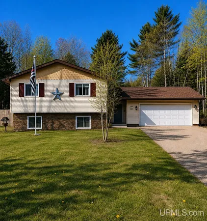 $295,000 | 195 North Co Road 557, Gwinn, MI 49841
