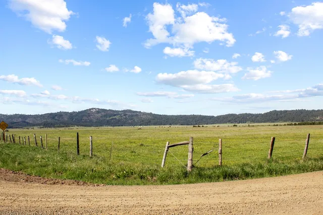 $400,000 | Sixty Sixty Lane, Cascade, ID 83611