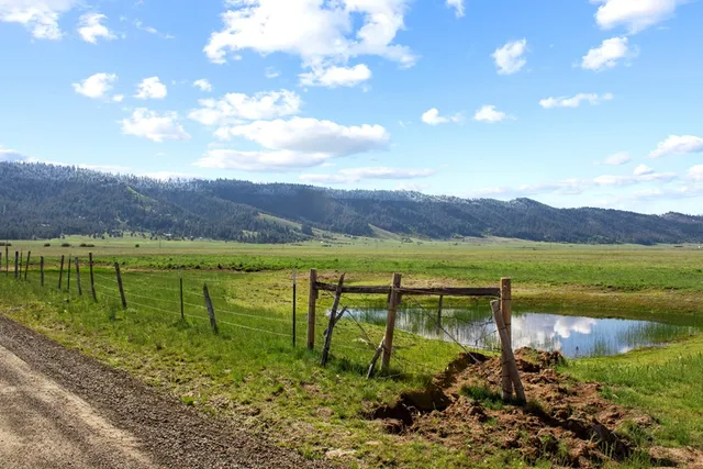 $400,000 | Sixty Sixty Lane, Cascade, ID 83611