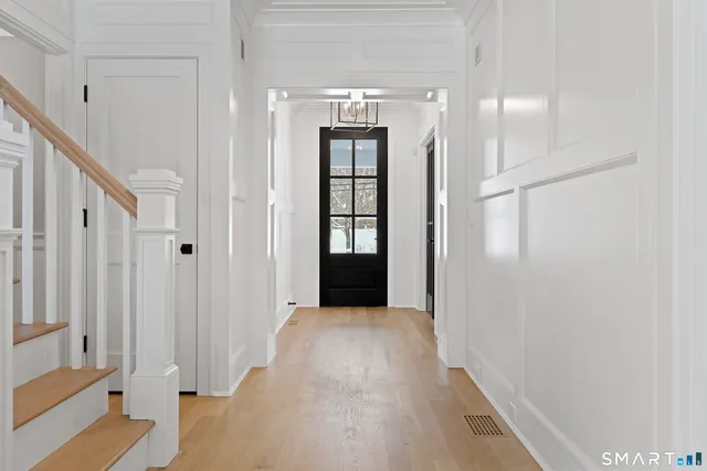 $2,495,000 | 92 Scotland Avenue, Madison, CT 06443