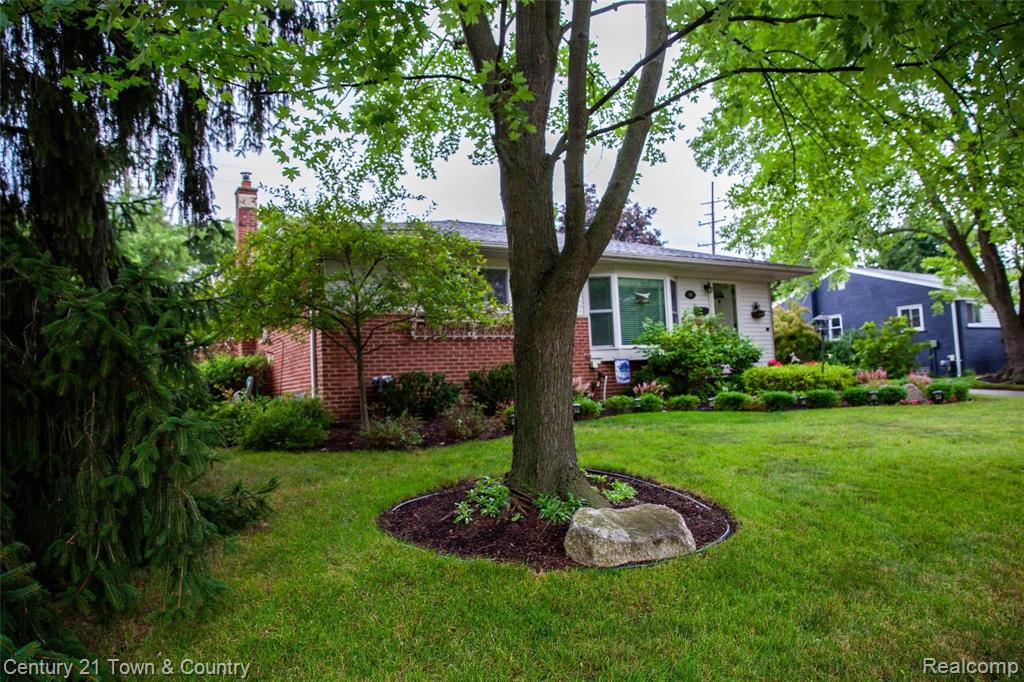 292 Thalia Avenue Rochester Hills, MI 48307 - Photo 7 of 36