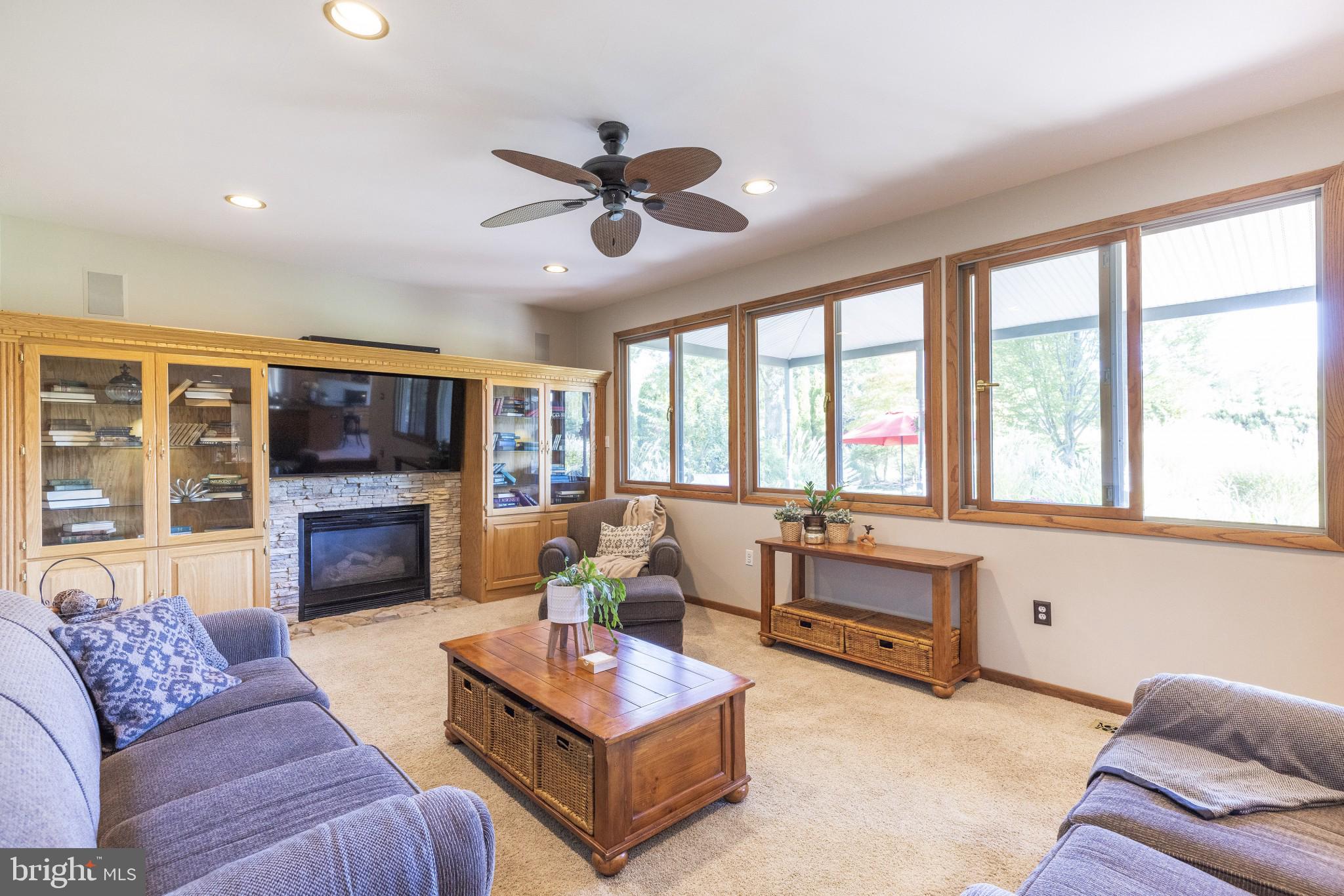 11 Stanwyck Road Mount Laurel, NJ 08054 - Photo 23 of 49 Family Room