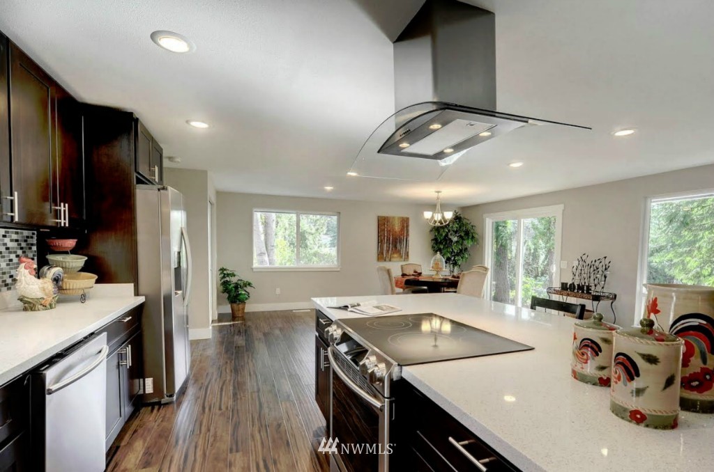 12911 Southeast 186th Place Renton, WA 98058 - Photo 5 of 21 Gallery Image 5