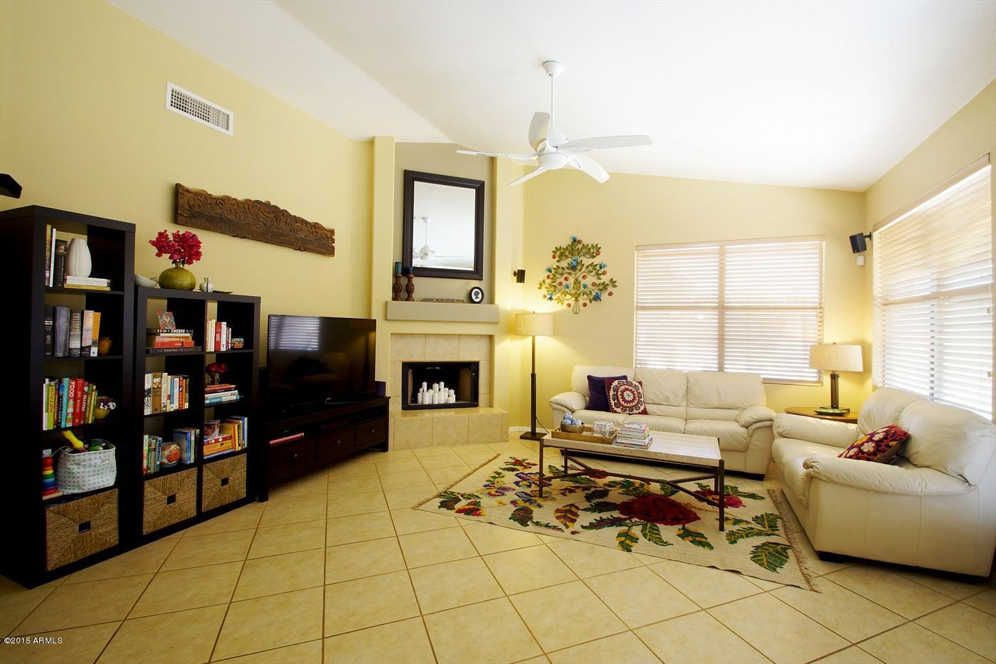 4416 East Gatewood Road Phoenix, AZ 85050 - Photo 11 of 24 Family room
