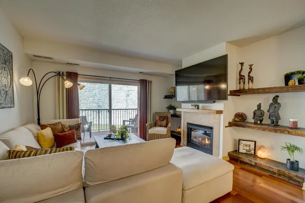 $465,000 | 630 Main Street North, Unit 201C, Stillwater, MN 55082