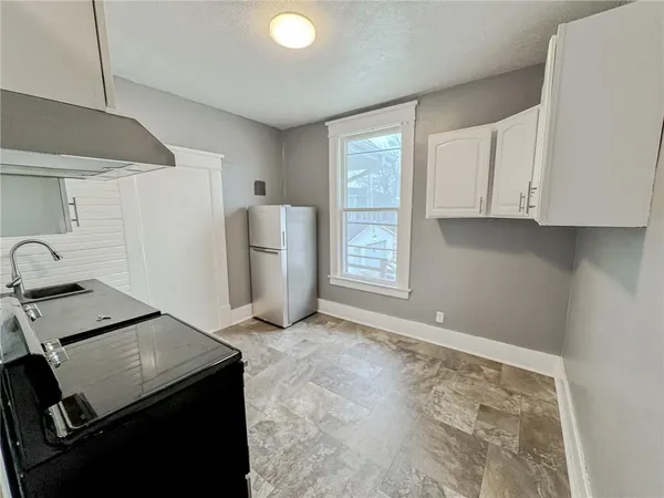 $241,000 | 319 West 3rd Street, Maryville, MO 64468