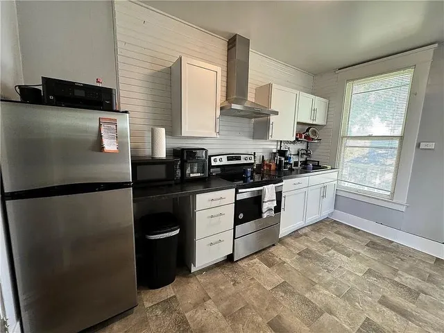 $241,000 | 319 West 3rd Street, Maryville, MO 64468