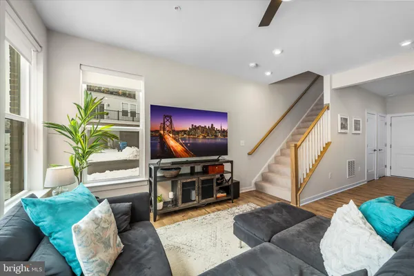 $569,990 | 44481 Wolfhound Square, Ashburn, VA 20147