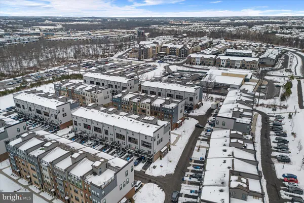 $569,990 | 44481 Wolfhound Square, Ashburn, VA 20147