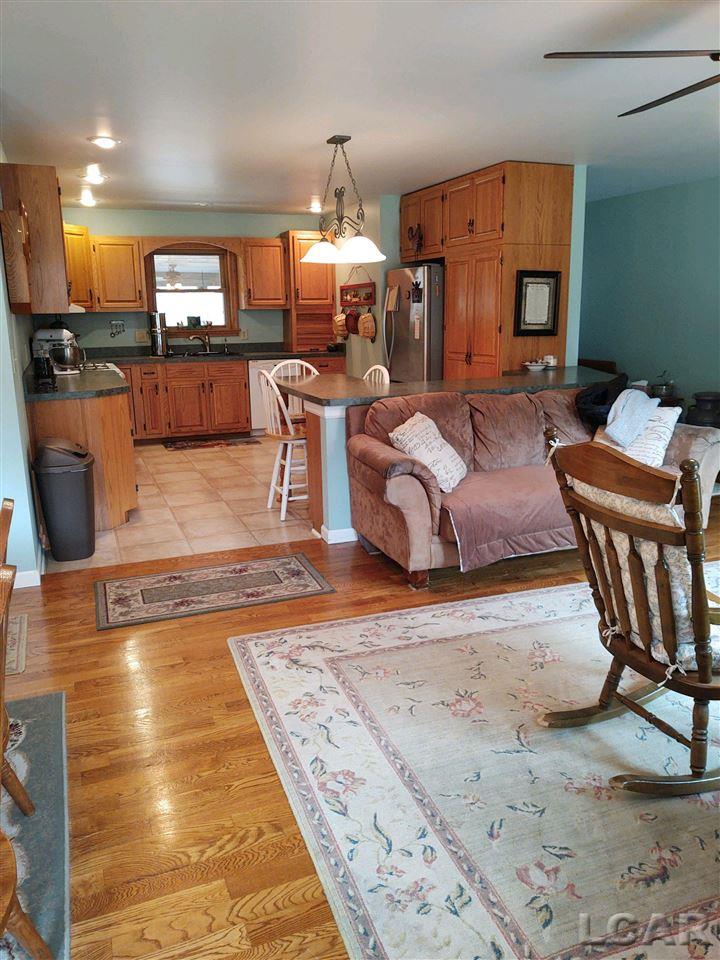 3250 Chase Road Osseo, MI 49266 - Photo 5 of 11 50069301-4.JPG