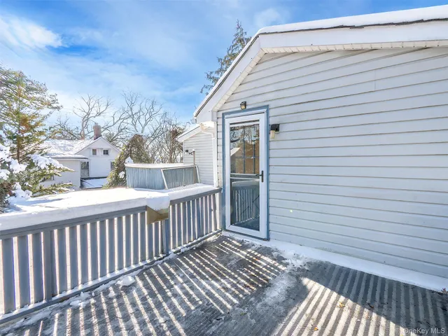 $2,500 | 12 Rams Hill, Unit UPPR, Glenwood Landing, NY 11547