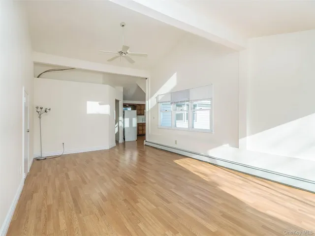 $2,500 | 12 Rams Hill, Unit UPPR, Glenwood Landing, NY 11547