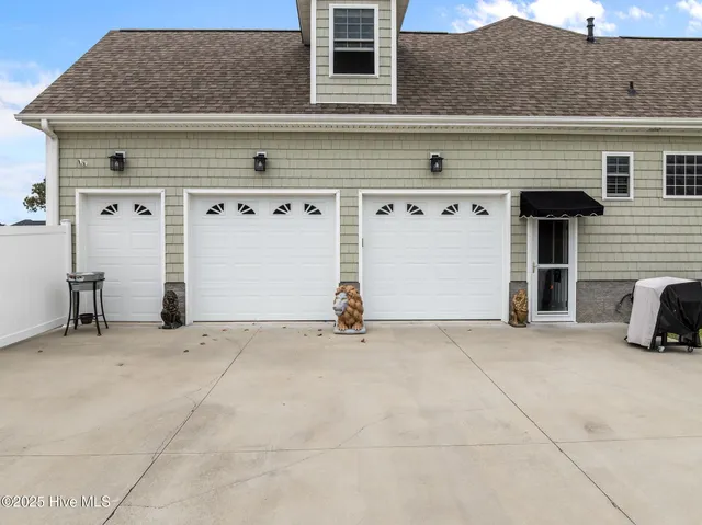 $545,000 | 2889 Beddard Road, Greenville, NC 27858