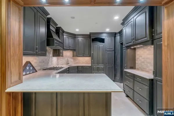 $12,000,000 | 480 Knollwood Road, Ridgewood, NJ 07450