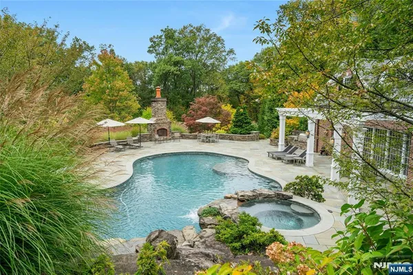 $12,000,000 | 480 Knollwood Road, Ridgewood, NJ 07450