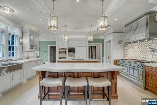 $12,000,000 | 480 Knollwood Road, Ridgewood, NJ 07450