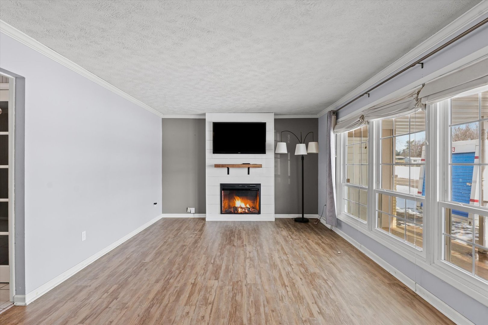 315 Oakdale Avenue Normal, IL 61761 - Photo 5 of 34