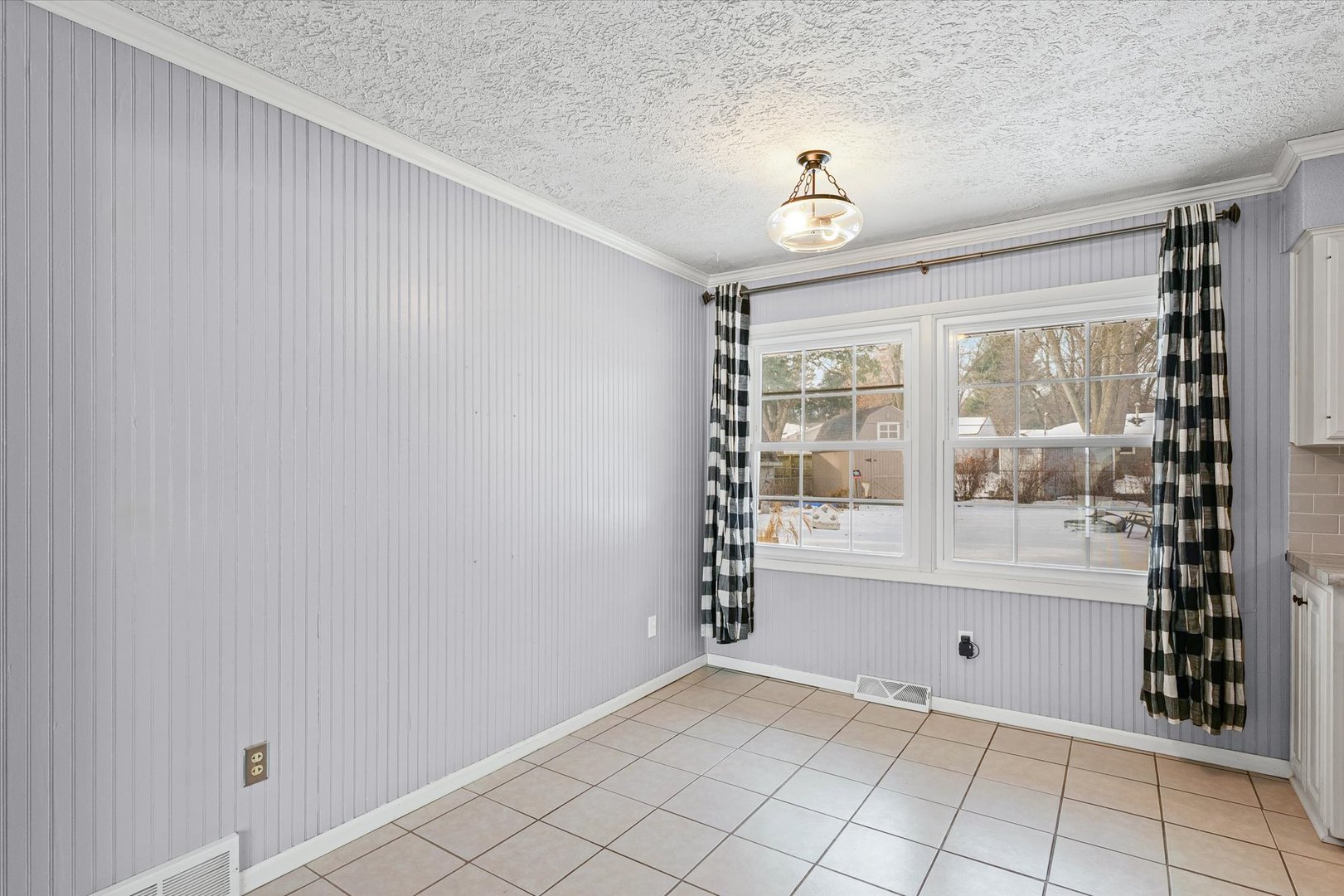 315 Oakdale Avenue Normal, IL 61761 - Photo 9 of 34