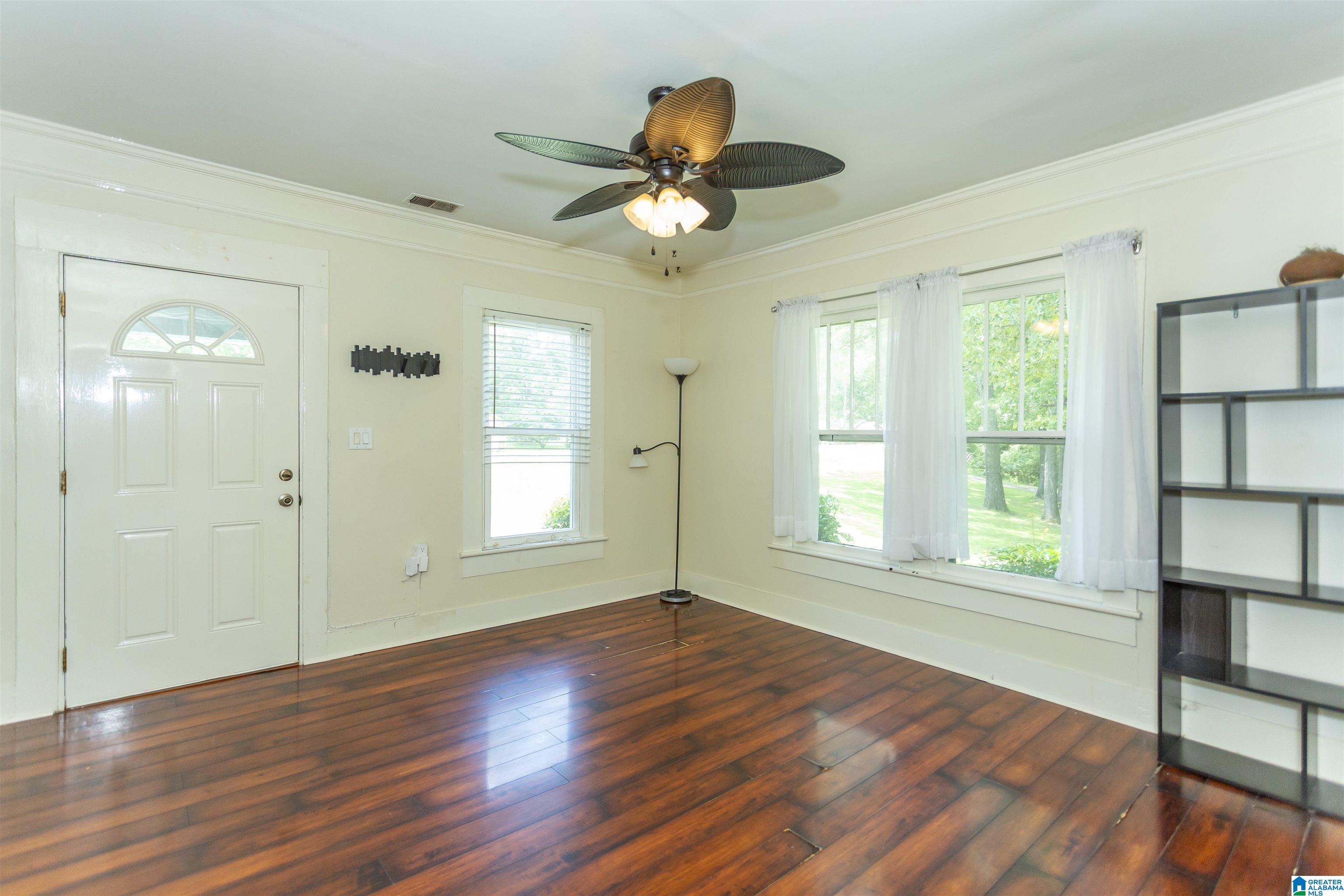 1647 Moncrief Road Gardendale, AL 35071 - Photo 5 of 28