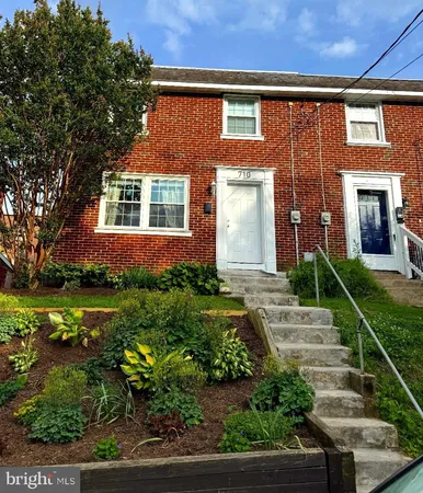 $219,000 | 710 Poplar Street, Lancaster, PA 17603
