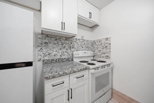 $135,000 | 525 Fairbrook Street, Unit 207, Northville, MI 48167