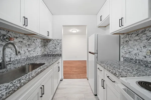 $135,000 | 525 Fairbrook Street, Unit 207, Northville, MI 48167