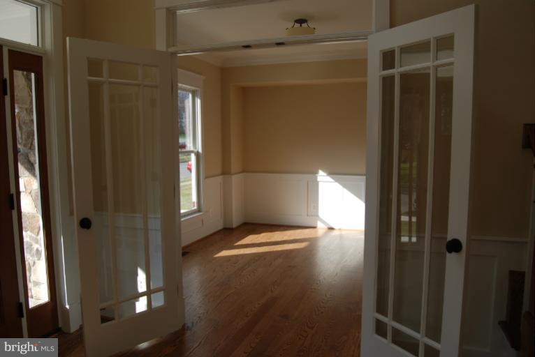 1014 Aponi Road Southeast Vienna, VA 22180 - Photo 18 of 30 Office/Study