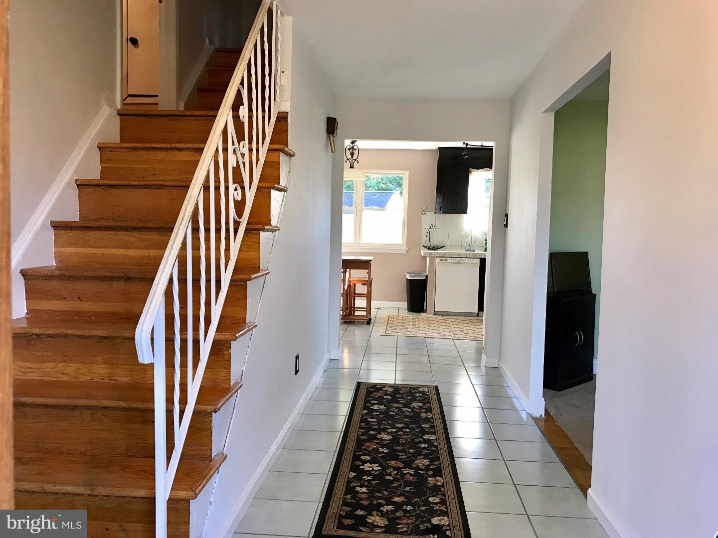 702 Warwick Road Fairless Hills, PA 19030 - Photo 11 of 20 Foyer