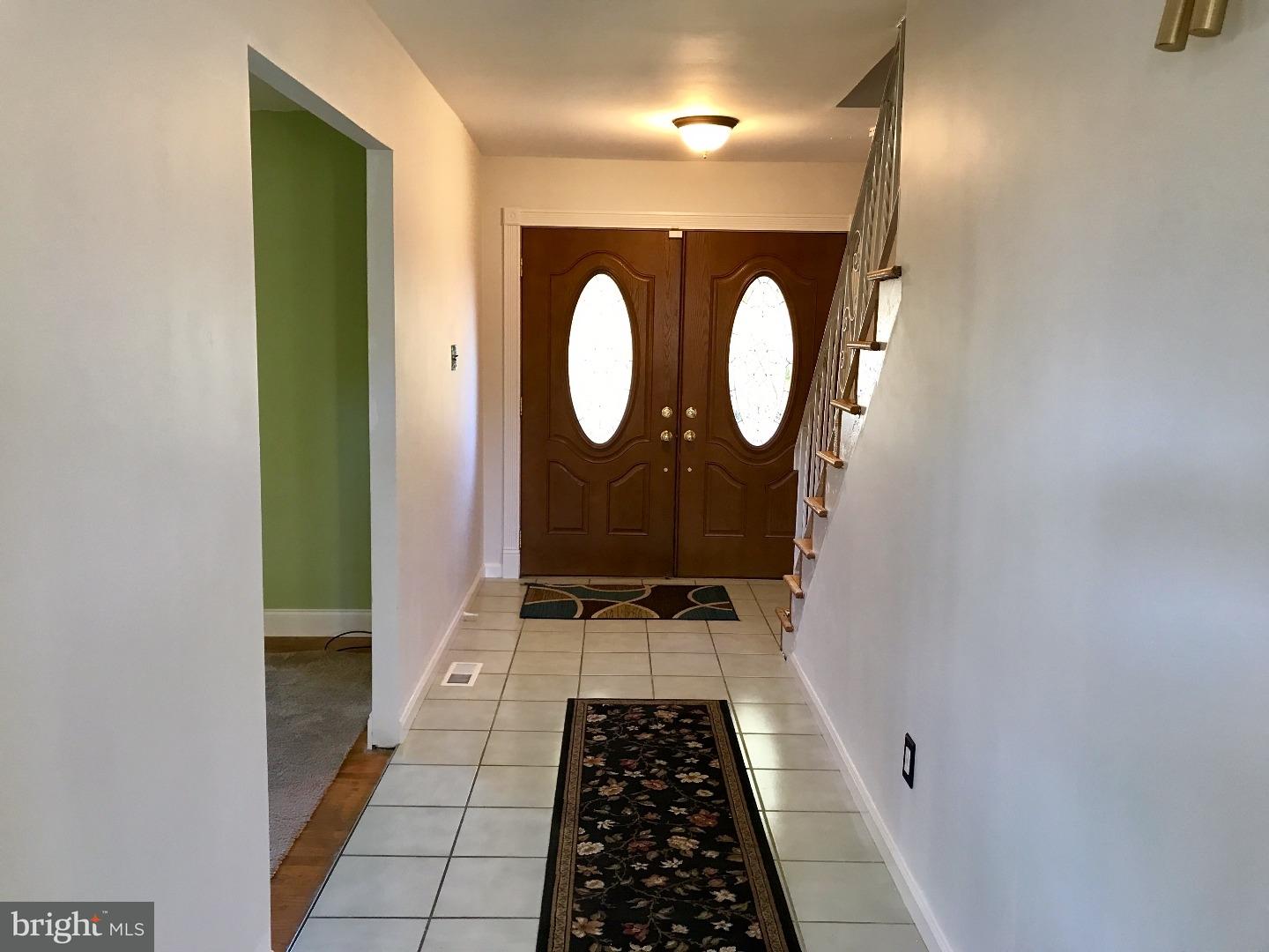 702 Warwick Road Fairless Hills, PA 19030 - Photo 16 of 20 Foyer