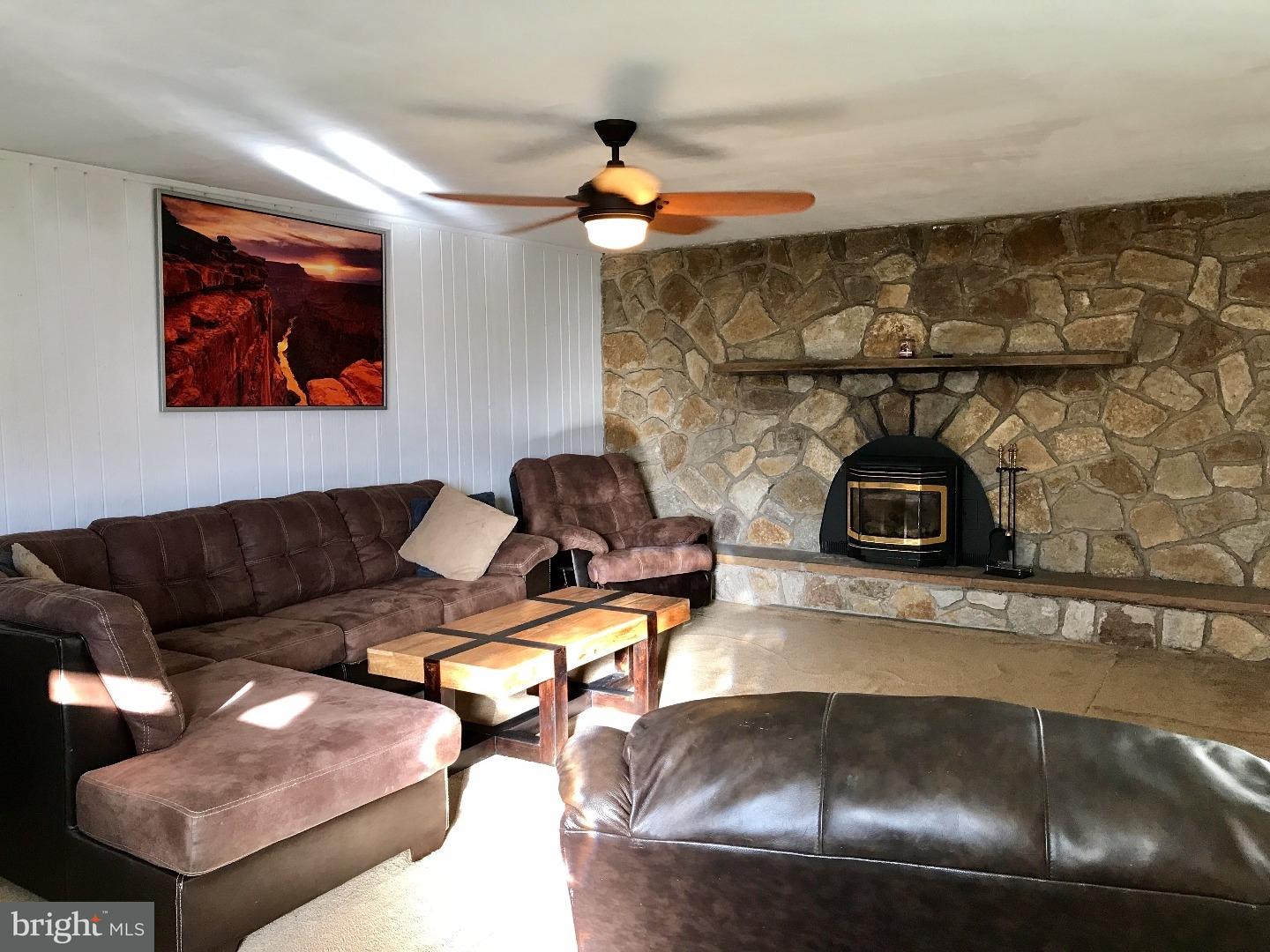 702 Warwick Road Fairless Hills, PA 19030 - Photo 18 of 20 Family Room