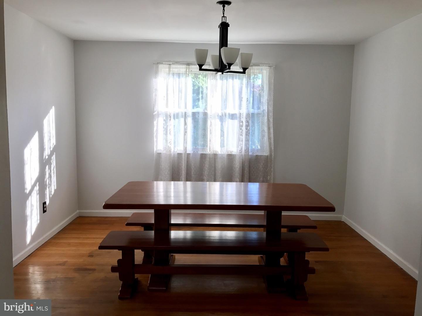 702 Warwick Road Fairless Hills, PA 19030 - Photo 10 of 20 Dining Room