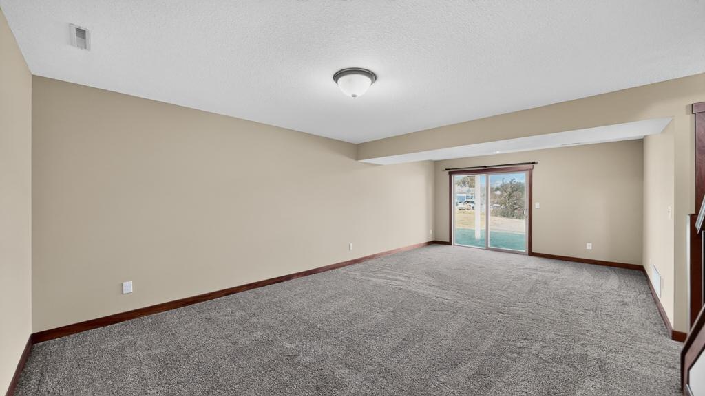 4998 55th Avenue Northwest Rochester, MN 55901 - Photo 30 of 39