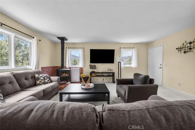 $2,000 | 2304 Woodland Drive, Pine Mountain Club, CA 93222