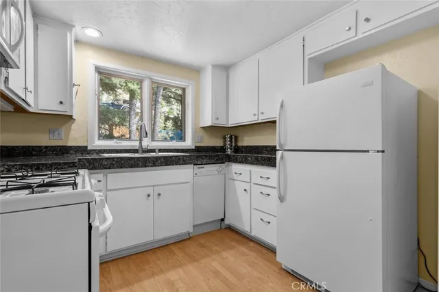 $2,000 | 2304 Woodland Drive, Pine Mountain Club, CA 93222