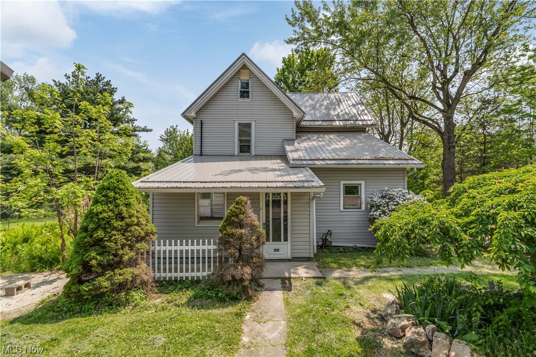 6464 Creston Road Southwest Canton, OH 44706 - Photo 2 of 35 Gallery Image 2