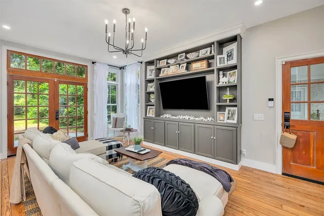 $1,395,000 | 106 Draughons Drive, St. Simons Island, GA 31522