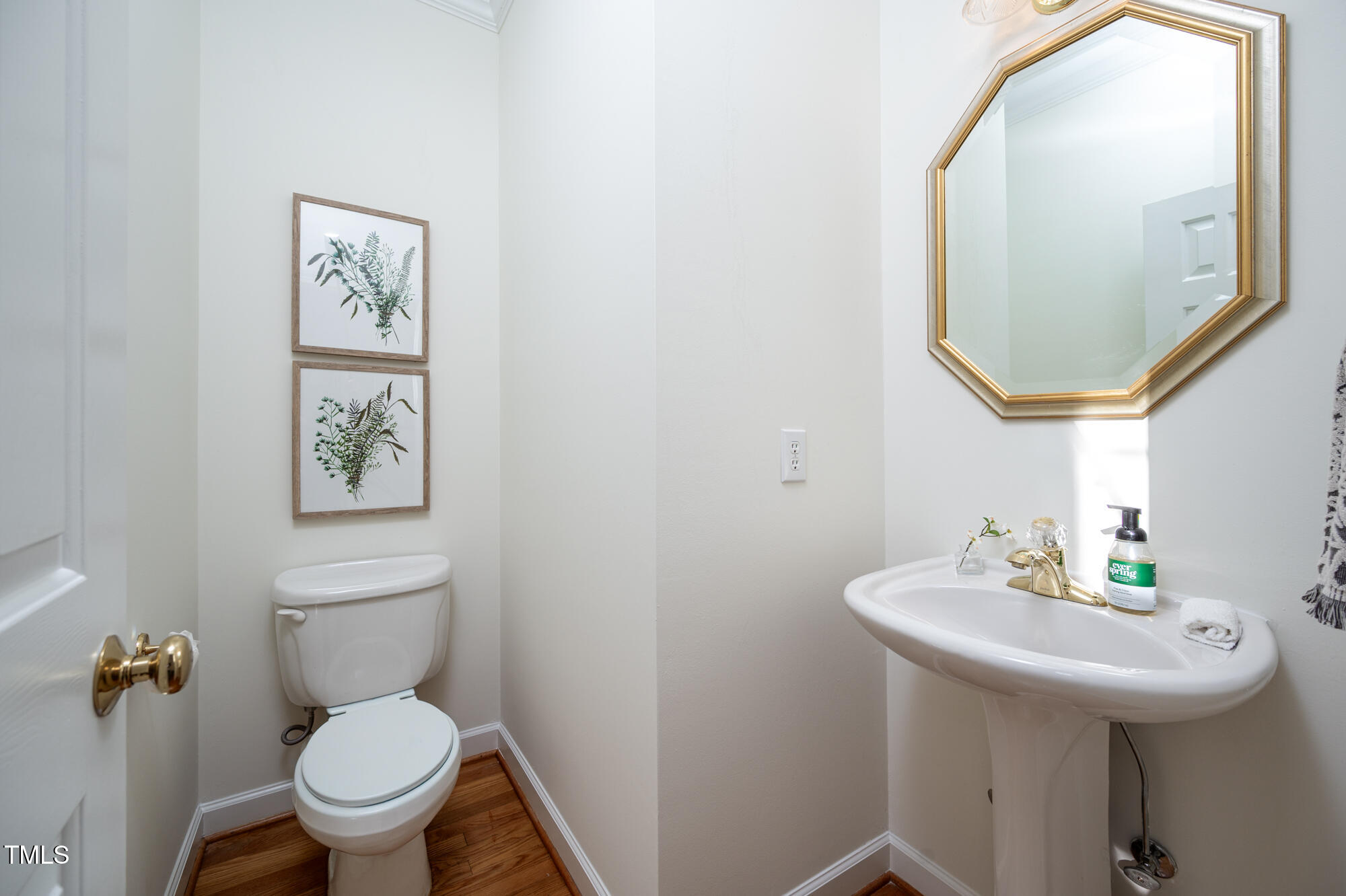 506 Manor Ridge Road Carrboro, NC 27510 - Photo 12 of 30 a bathroom with a toilet a sink and mirror