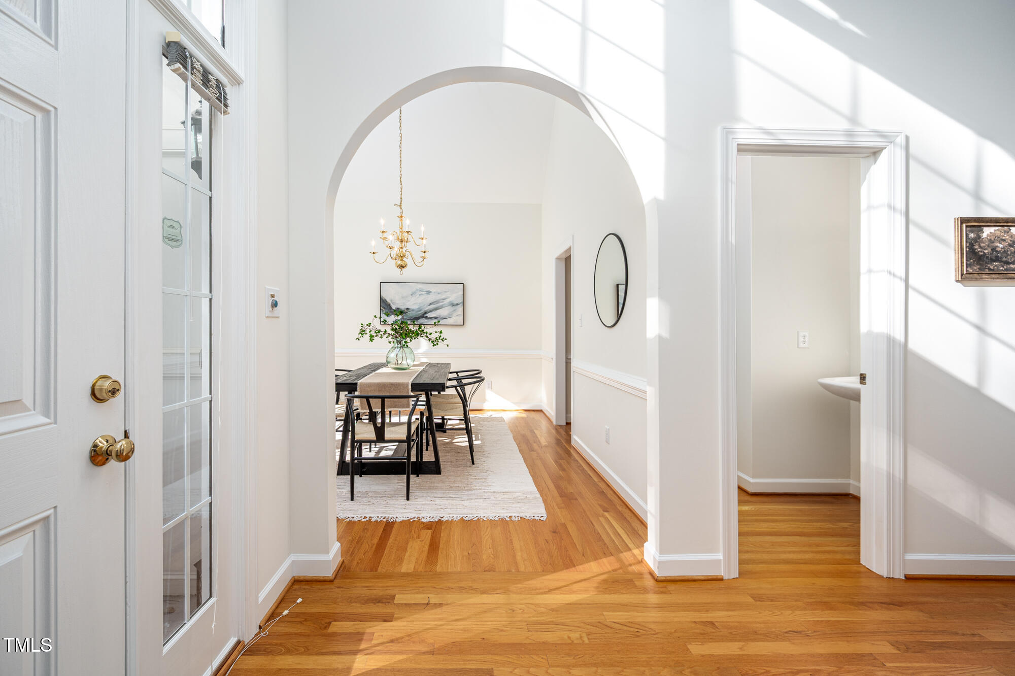 506 Manor Ridge Road Carrboro, NC 27510 - Photo 2 of 30 a view of a living room